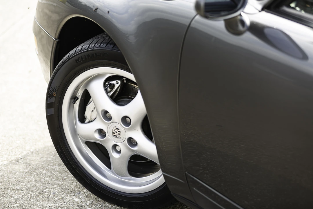 1995 Porsche 993 Carrera 4 - Image 10 of 31