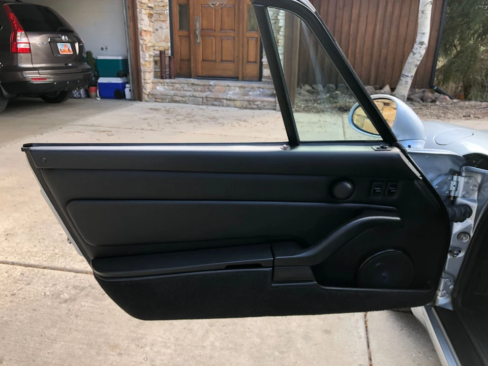 1995 Porsche 993 Carrera 4 - Image 30 of 31