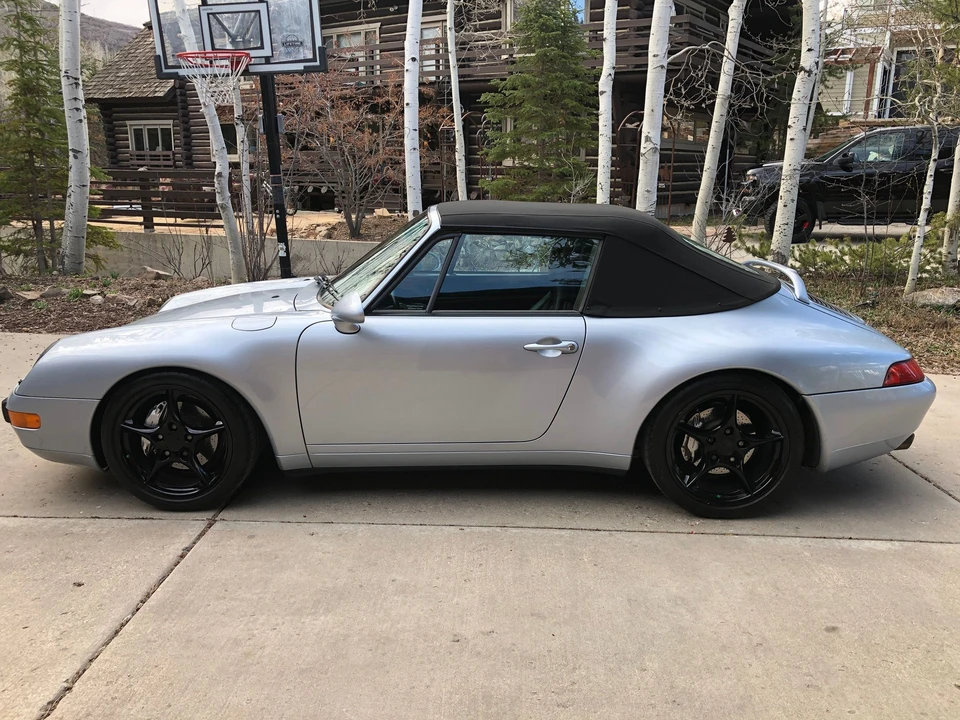 1995 Porsche 993 Carrera 4 - Image 11 of 31