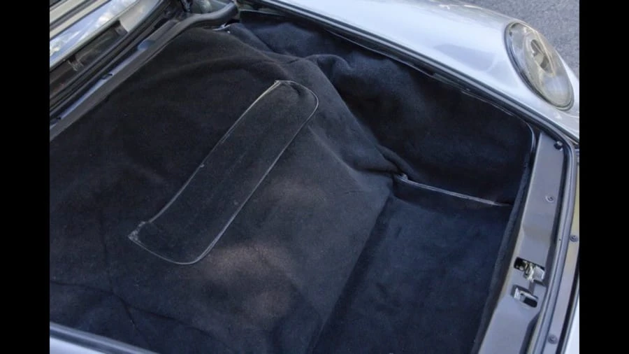 1995 Porsche 993 Carrera 4 - Image 8 of 10