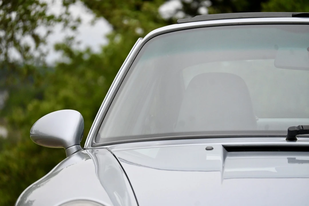 1995 Porsche 993 Carrera - Image 24 of 31