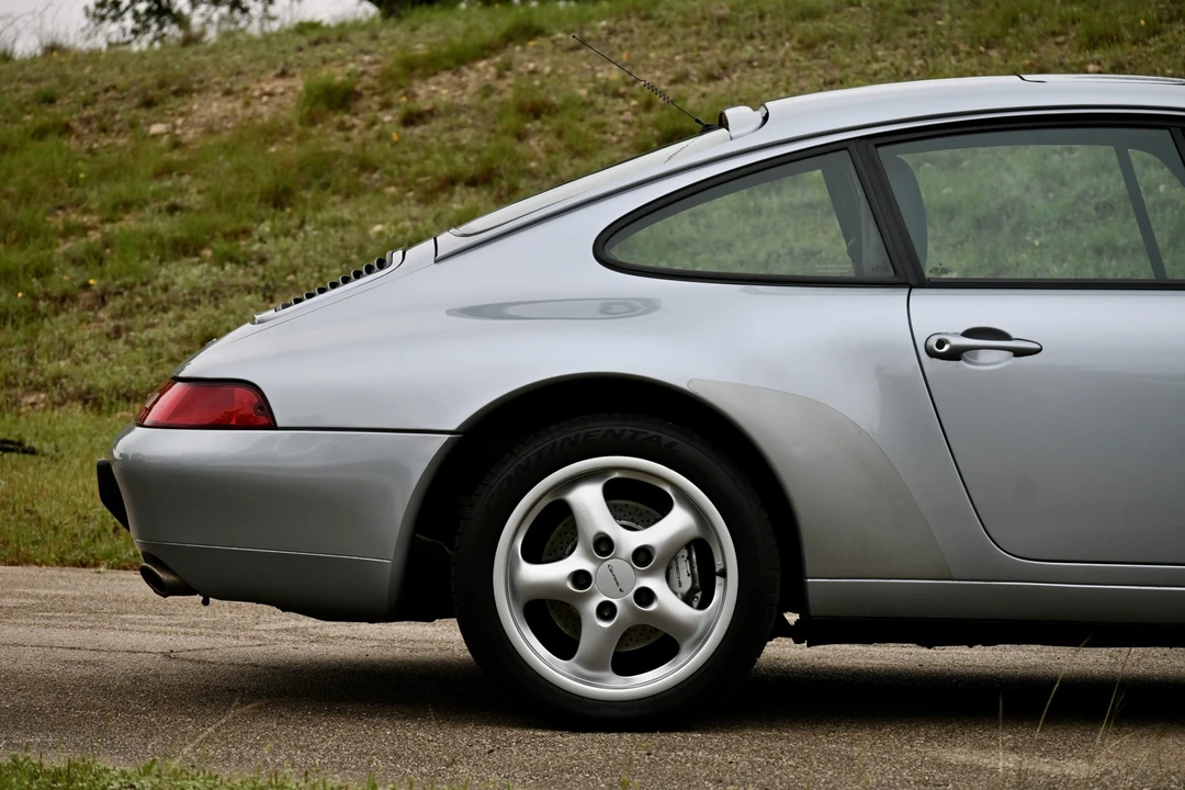 1995 Porsche 993 Carrera - Image 22 of 31