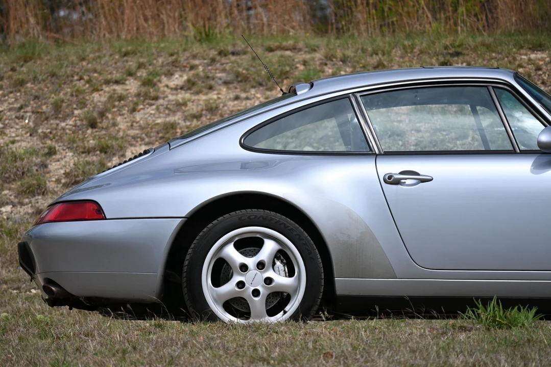1995 Porsche 993 Carrera - Image 28 of 31