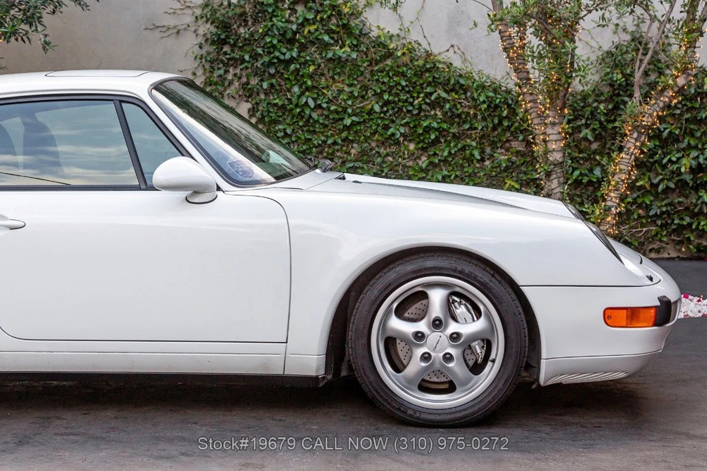 1995 Porsche 993 Carrera 4 - Image 10 of 12