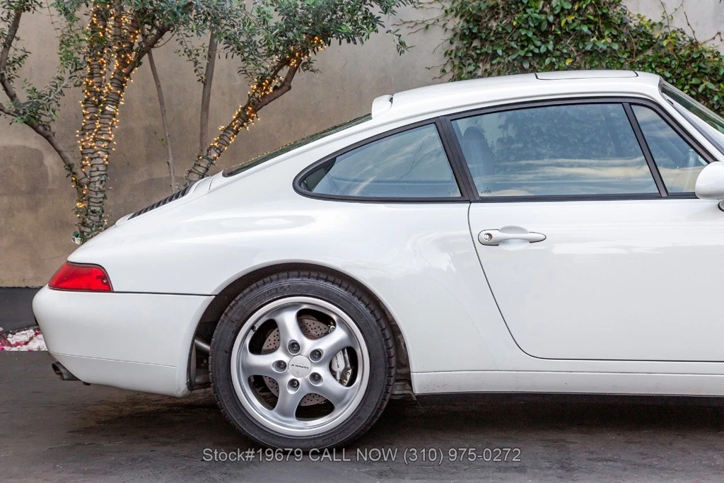 1995 Porsche 993 Carrera 4 - Image 11 of 12