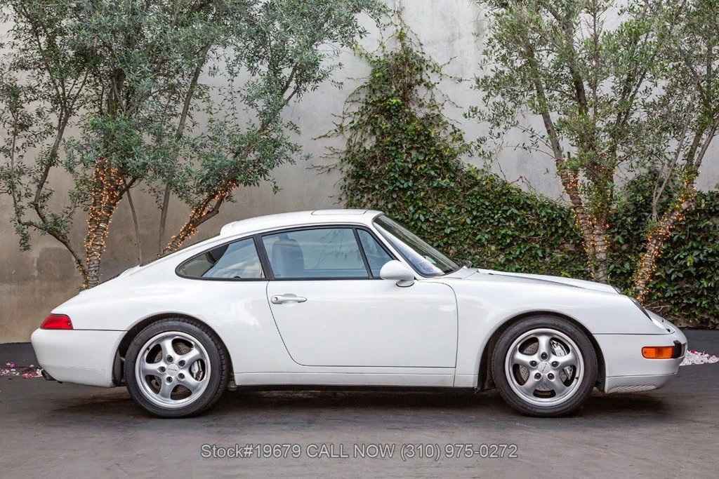 1995 Porsche 993 Carrera 4 - Image 4 of 12