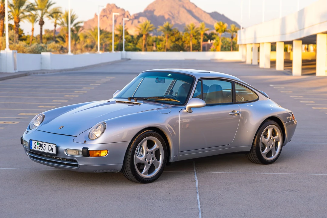 1995 Porsche 993 Carrera 4 - Image 6 of 31