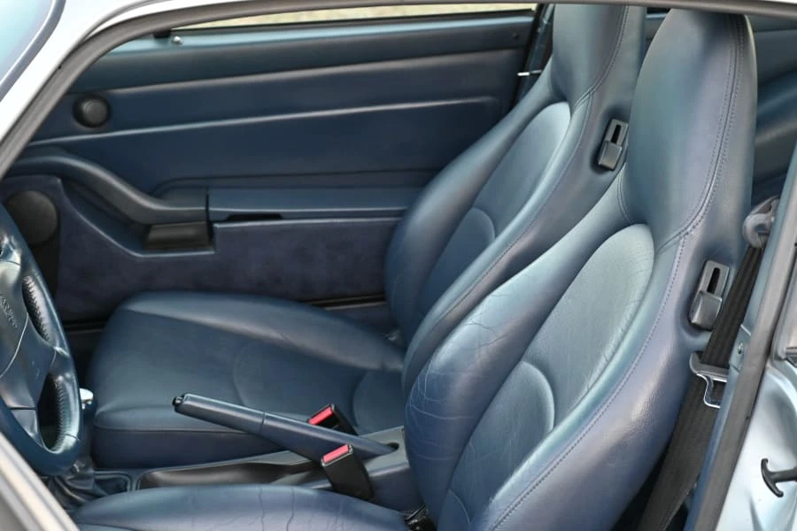 1995 Porsche 993 Carrera 4 - Image 14 of 19