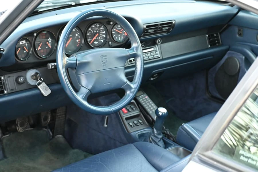 1995 Porsche 993 Carrera 4 - Image 12 of 19