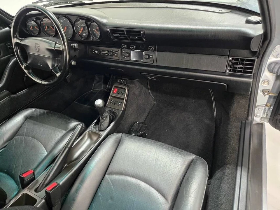 1995 Porsche 993 Carrera 4 - Image 4 of 5