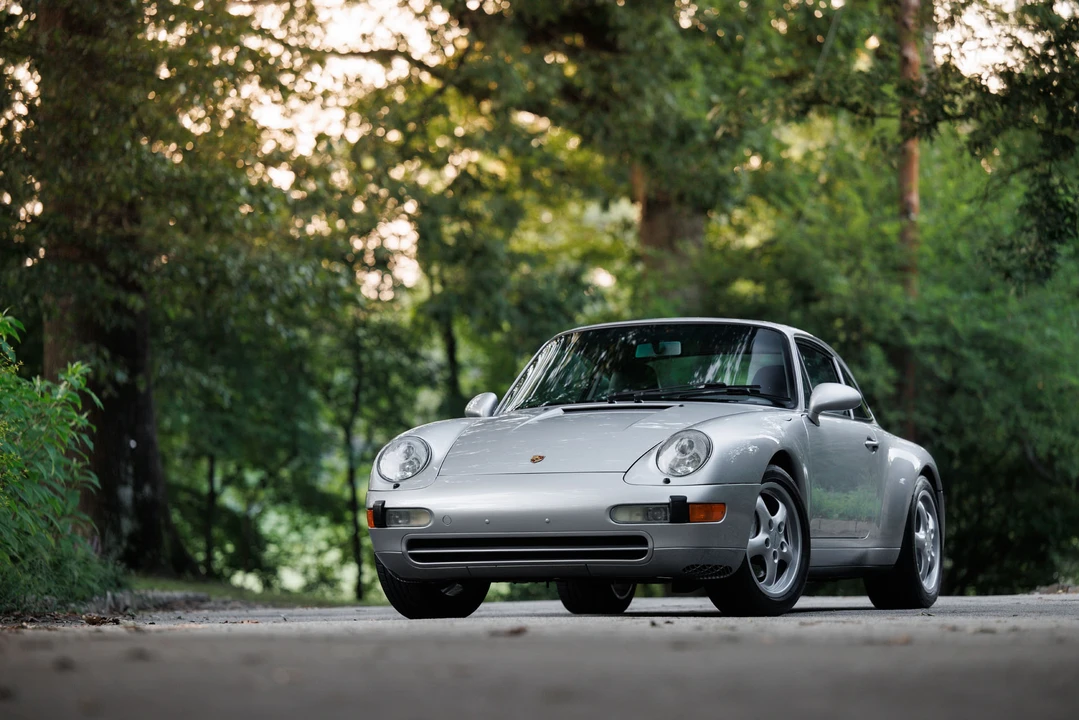 1995 Porsche 993 Carrera 4 - Image 11 of 31
