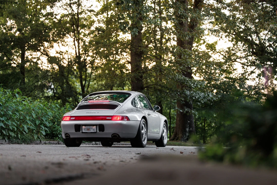 1995 Porsche 993 Carrera 4 - Image 18 of 31