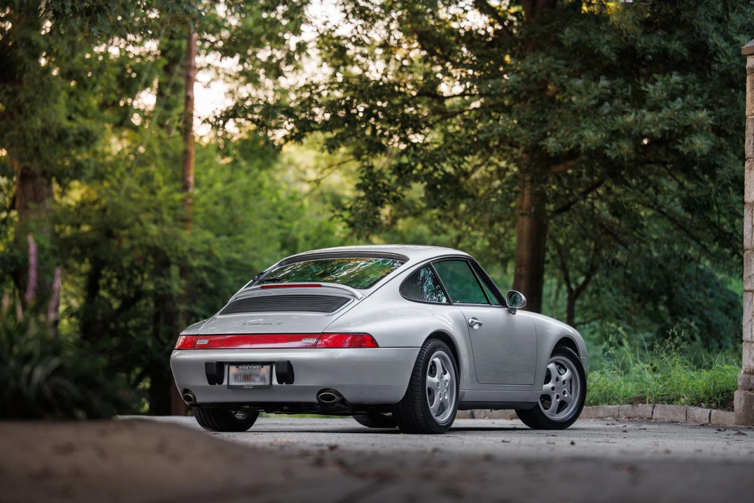 1995 Porsche 993 Carrera 4 - Image 21 of 31