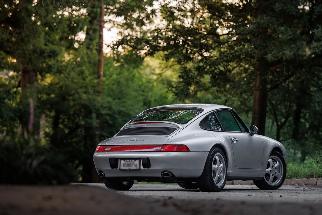 1995 Porsche 993 Carrera 4 - Image 22 of 31