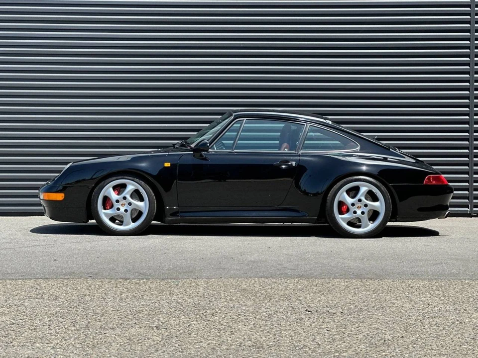 1995 Porsche 993 Carrera 4 - Image 2 of 5