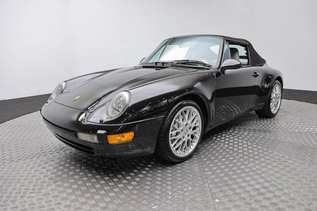 1995 Porsche 993 Carrera 4 - Image 11 of 30