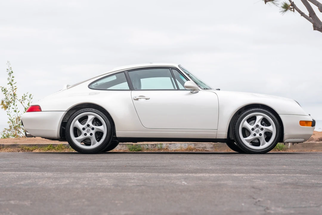 1995 Porsche 993 Carrera - Image 13 of 31