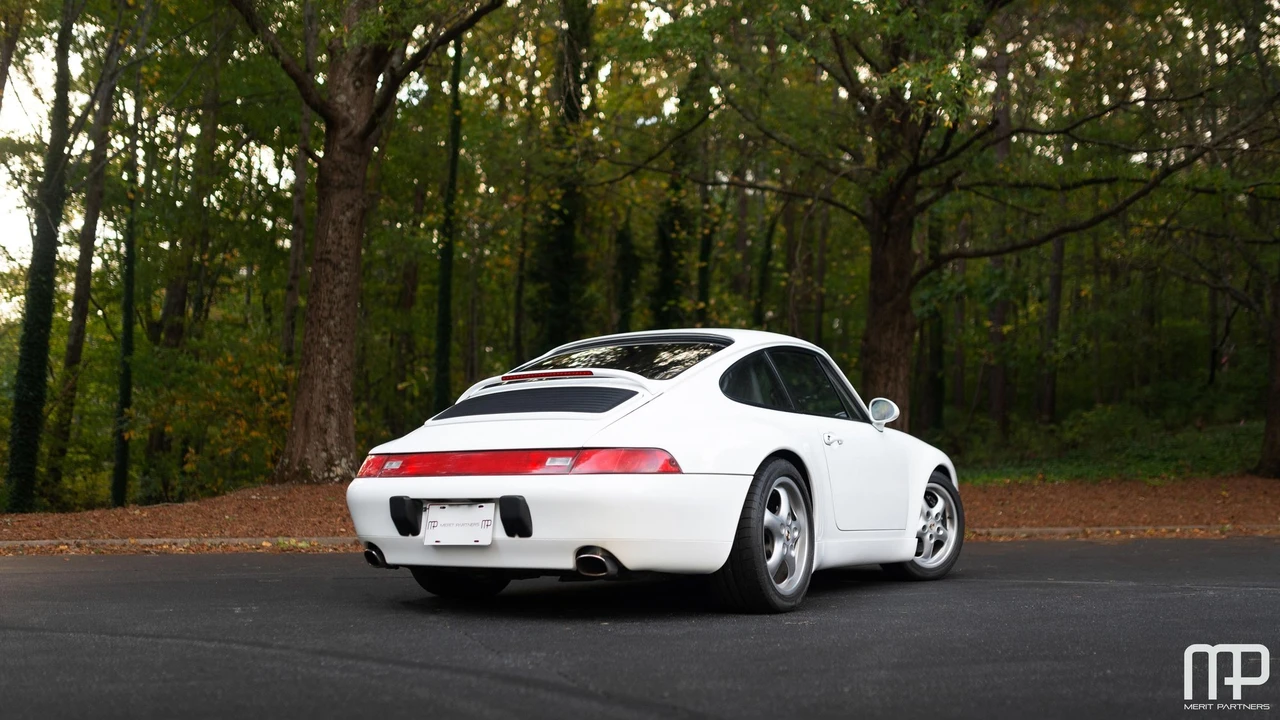 2019 Porsche 993 Carrera - Image 10 of 31