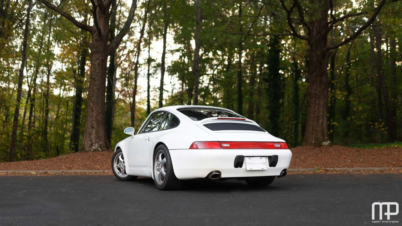 2019 Porsche 993 Carrera - Image 12 of 31