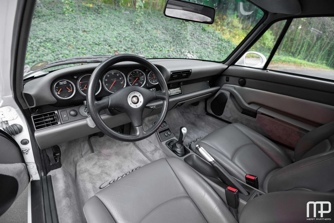 2019 Porsche 993 Carrera - Image 13 of 31