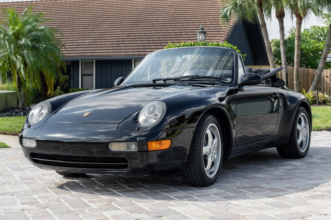 1995 Porsche 993 Carrera - Image 1 of 31