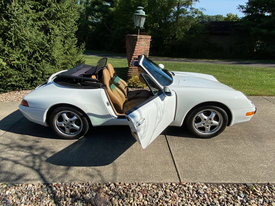 1995 Porsche 993 Carrera - Image 17 of 31