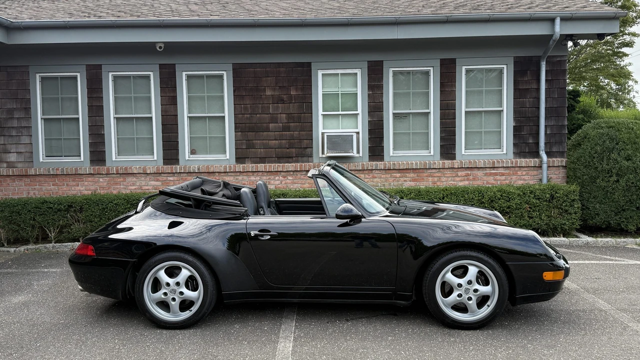 1995 Porsche 993 Carrera - Image 15 of 31