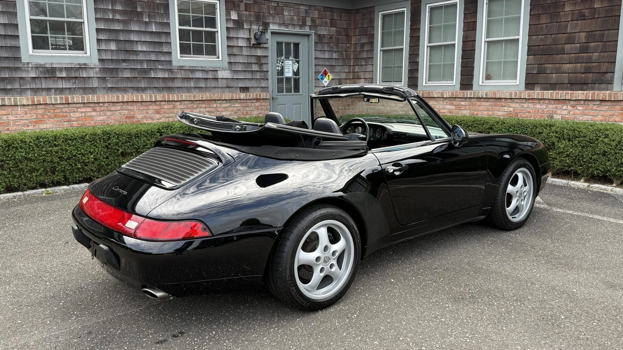 1995 Porsche 993 Carrera - Image 14 of 31