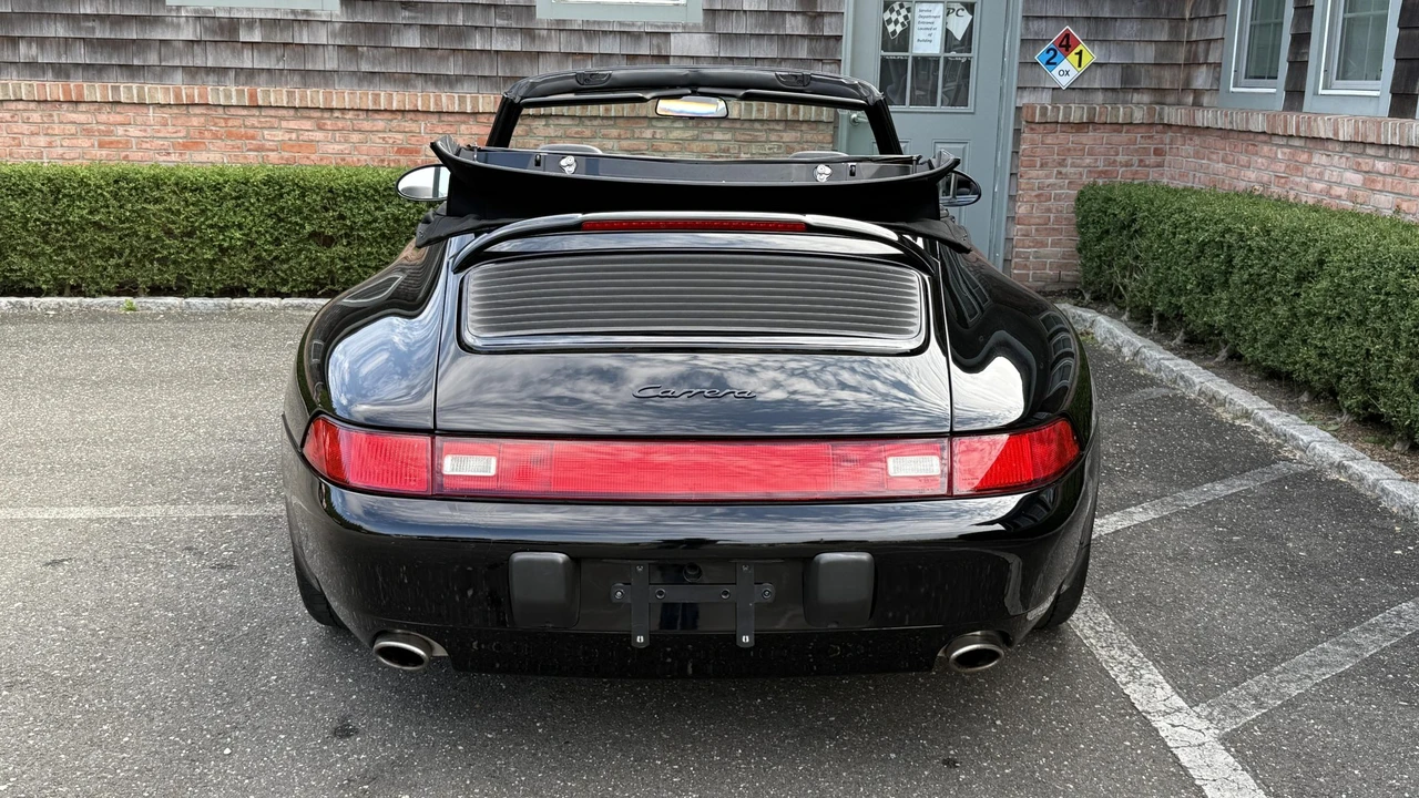 1995 Porsche 993 Carrera - Image 11 of 31