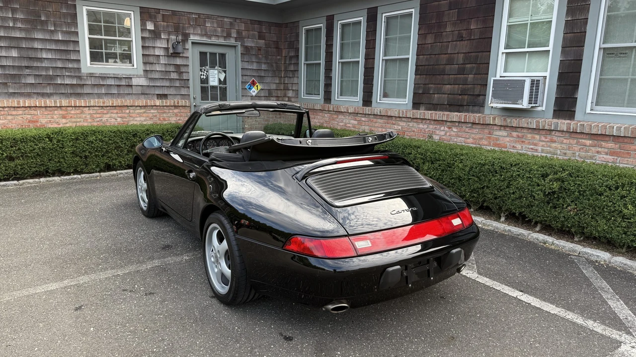 1995 Porsche 993 Carrera - Image 9 of 31