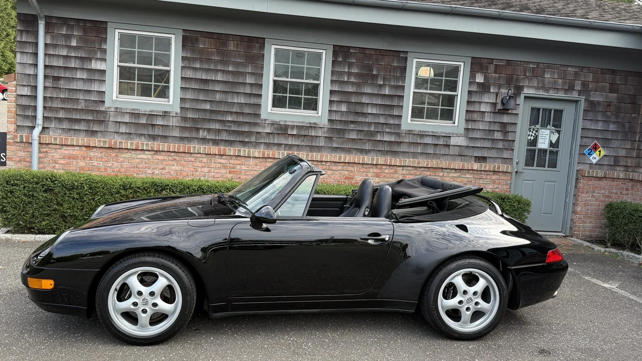 1995 Porsche 993 Carrera - Image 6 of 31