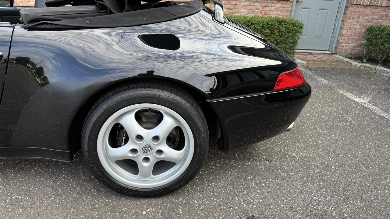 1995 Porsche 993 Carrera - Image 29 of 31