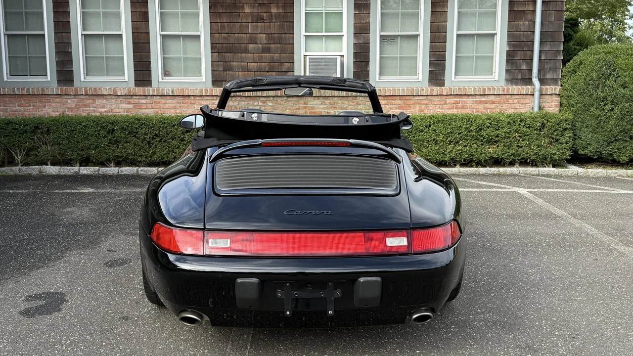 1995 Porsche 993 Carrera - Image 10 of 31
