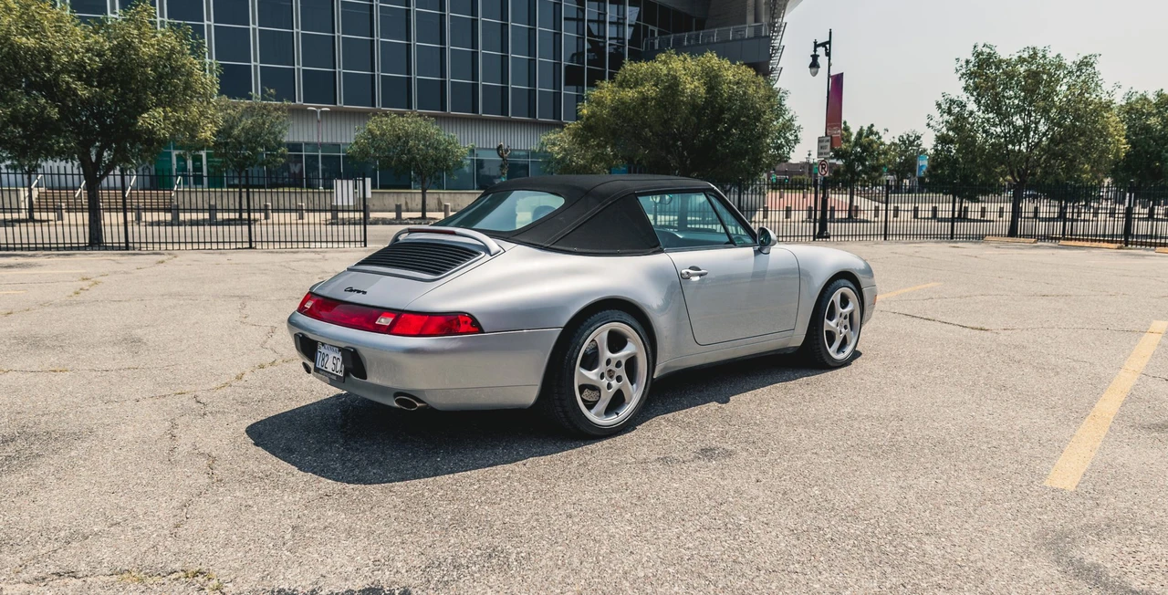1995 Porsche 993 Carrera - Image 13 of 31