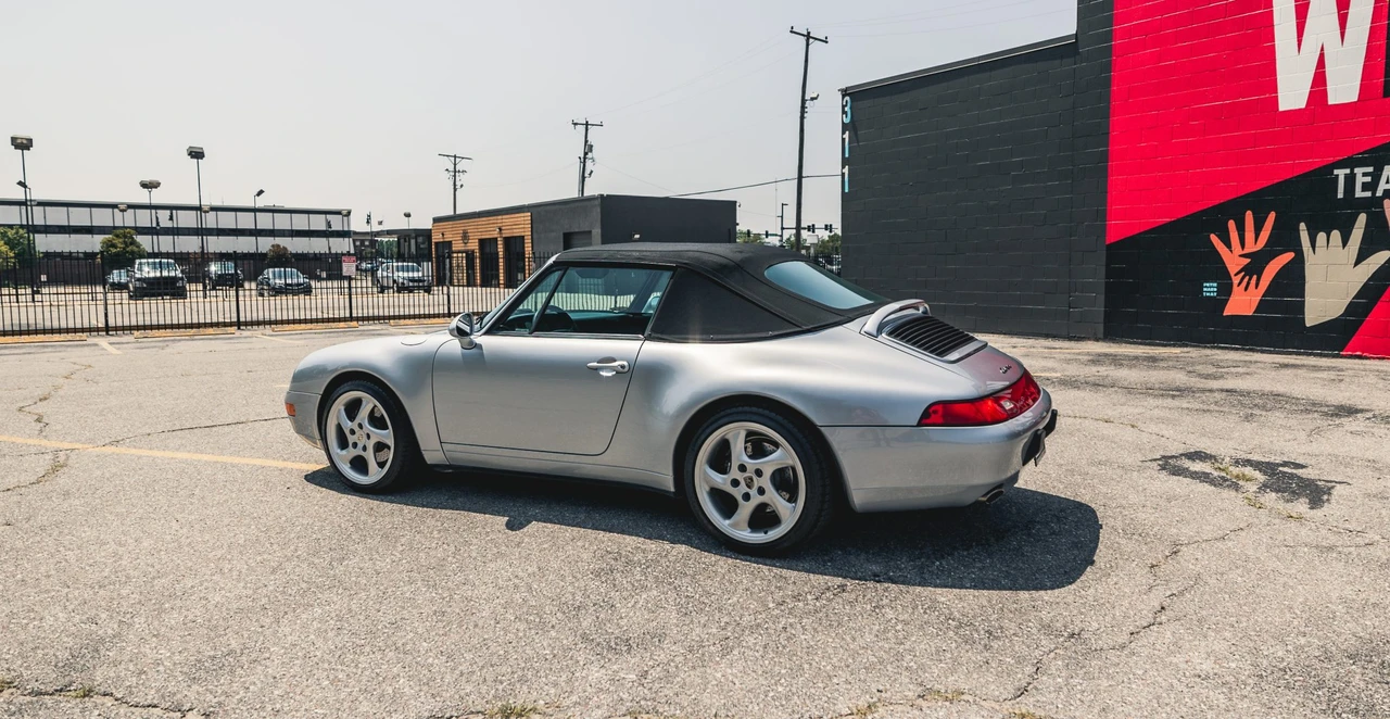 1995 Porsche 993 Carrera - Image 8 of 31