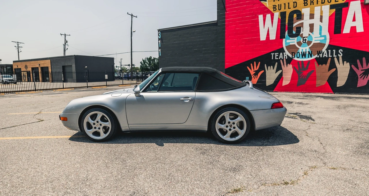 1995 Porsche 993 Carrera - Image 7 of 31