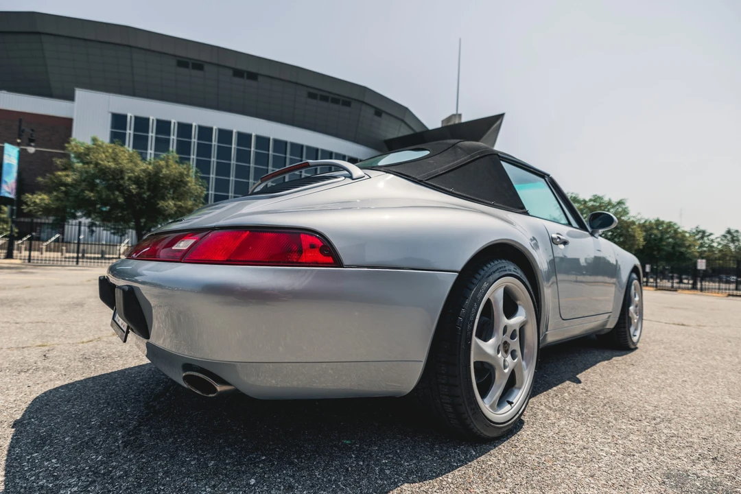 1995 Porsche 993 Carrera - Image 26 of 31