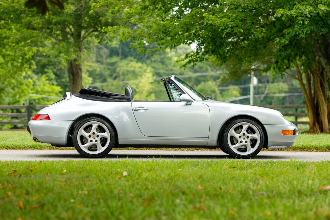1995 Porsche 993 Carrera - Image 8 of 31