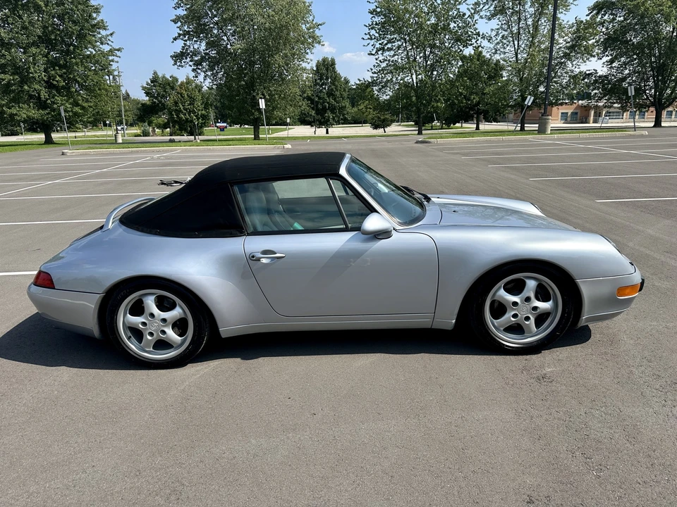 1995 Porsche 993 Carrera - Image 17 of 31