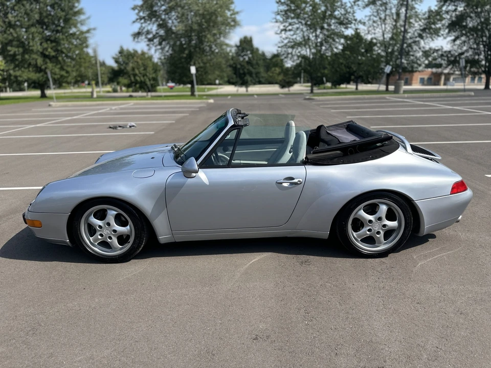 1995 Porsche 993 Carrera - Image 8 of 31