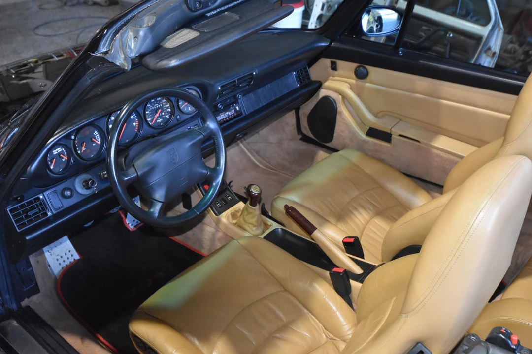 1995 Porsche 993 Carrera - Image 24 of 31