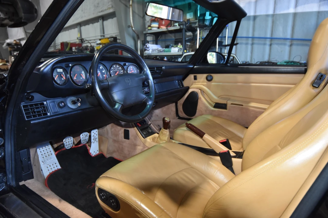 1995 Porsche 993 Carrera - Image 25 of 31