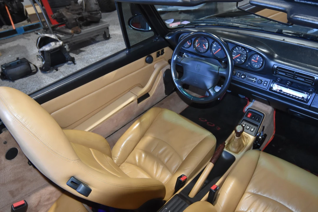 1995 Porsche 993 Carrera - Image 29 of 31
