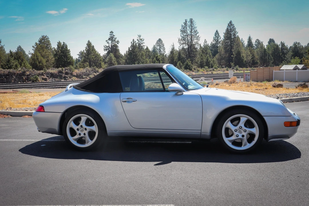 1995 Porsche 993 Carrera - Image 12 of 31