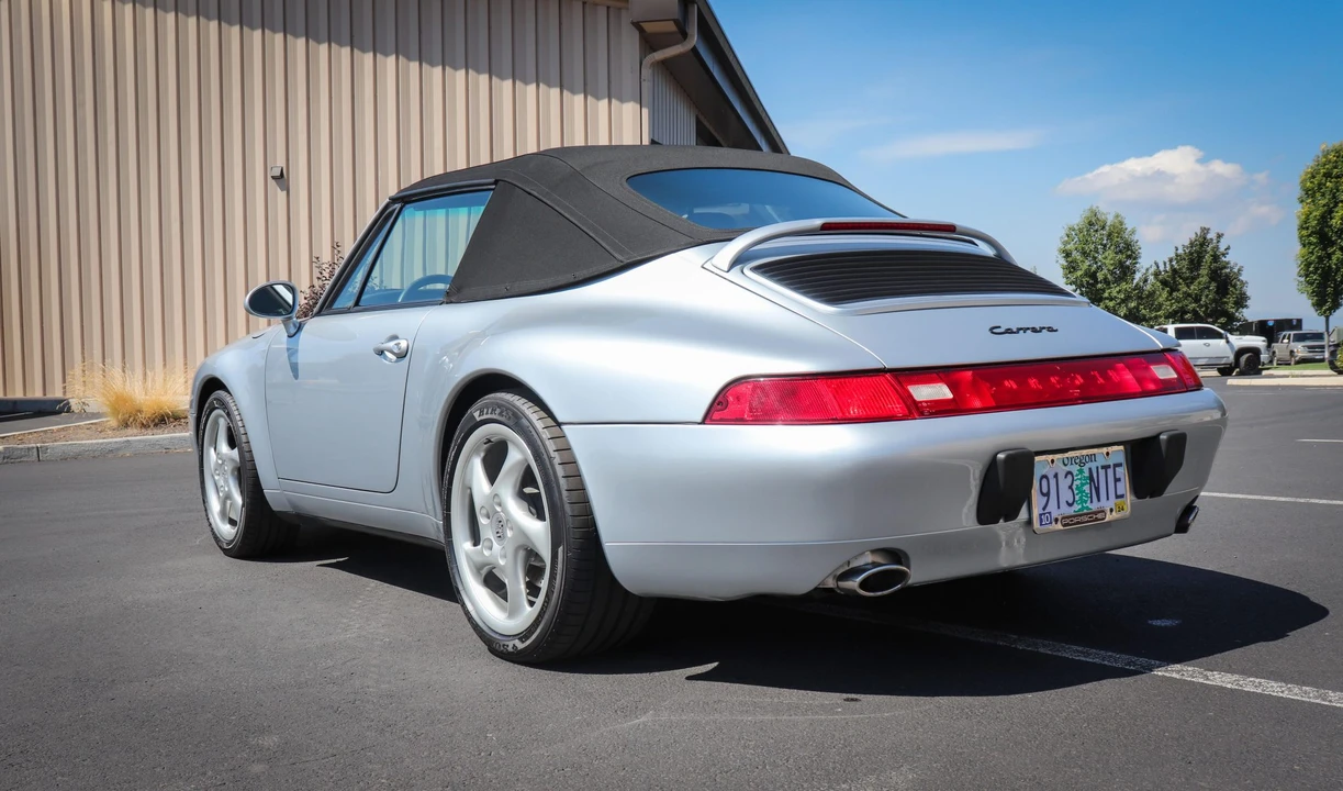 1995 Porsche 993 Carrera - Image 15 of 31