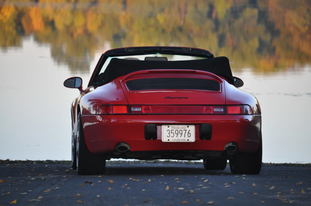 1995 Porsche 993 Carrera - Image 13 of 31