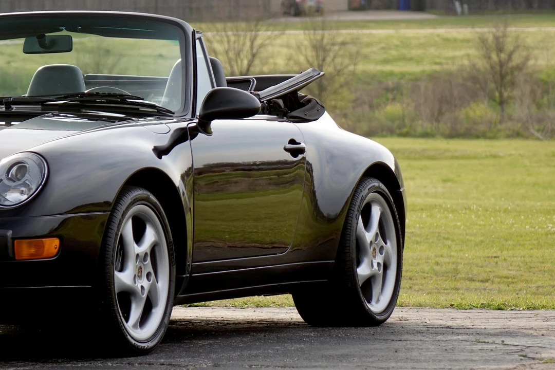 1995 Porsche 993 Carrera - Image 13 of 31