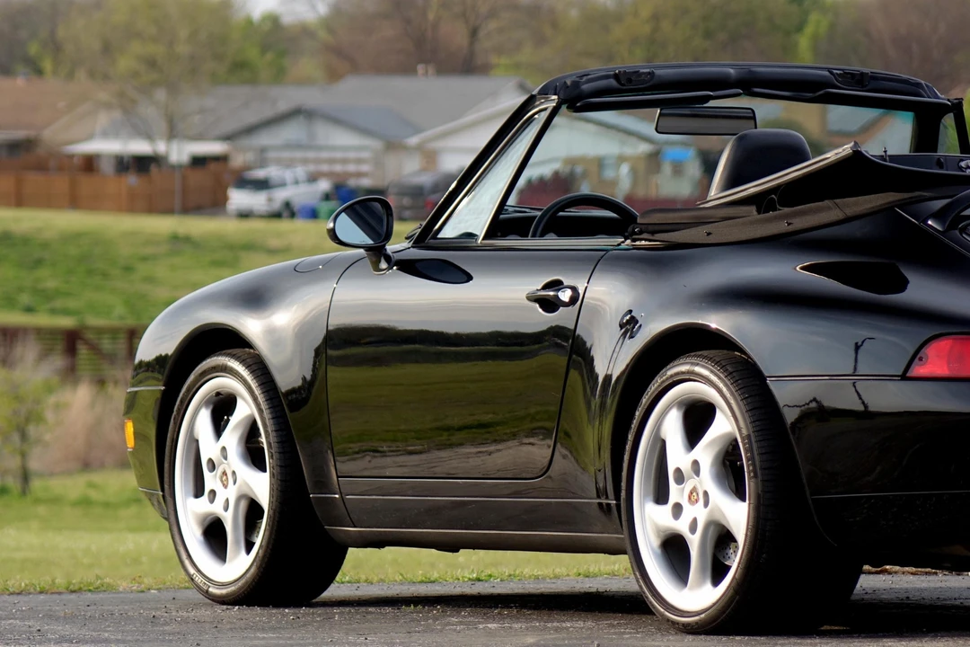 1995 Porsche 993 Carrera - Image 16 of 31