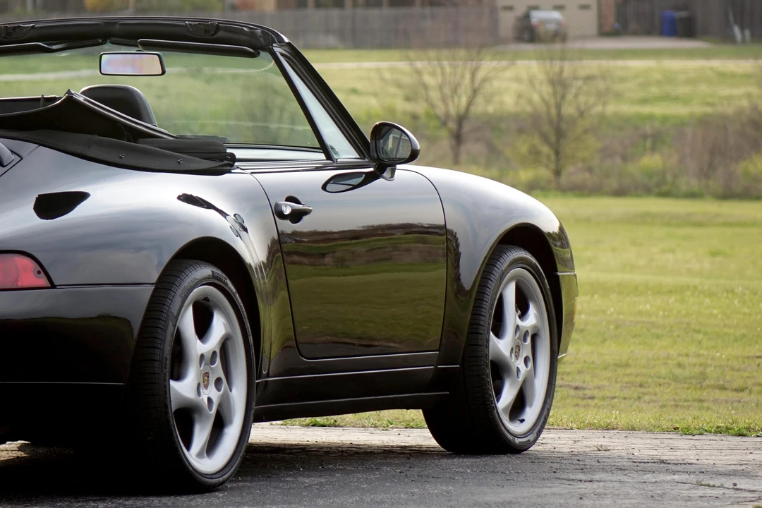 1995 Porsche 993 Carrera - Image 17 of 31