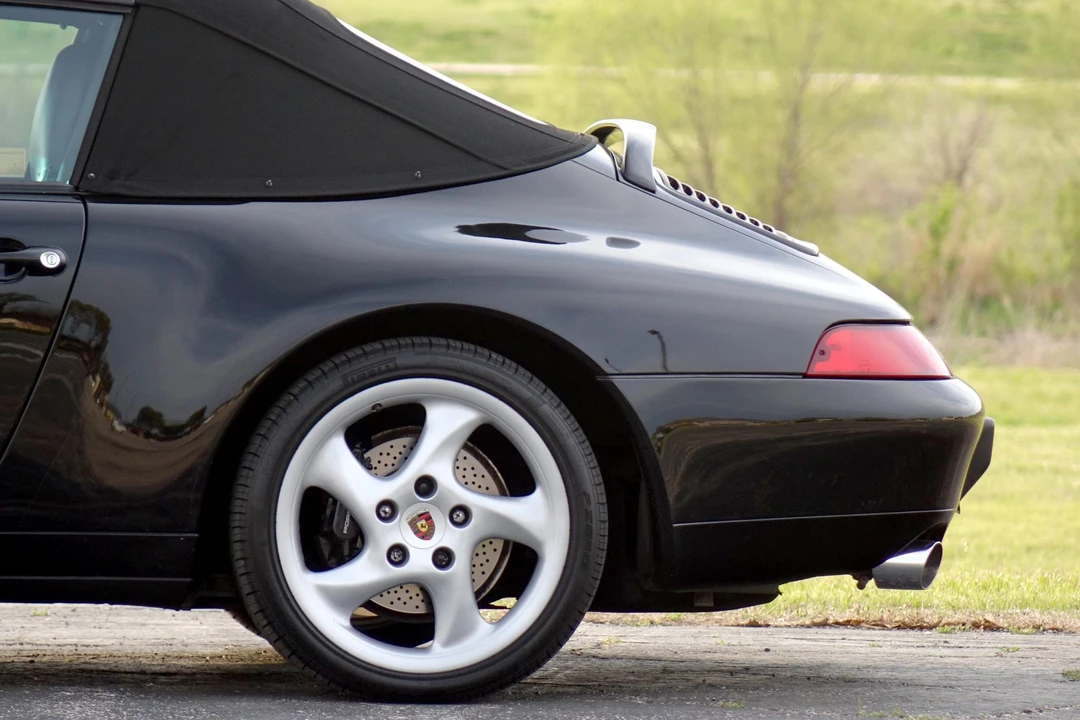 1995 Porsche 993 Carrera - Image 25 of 31